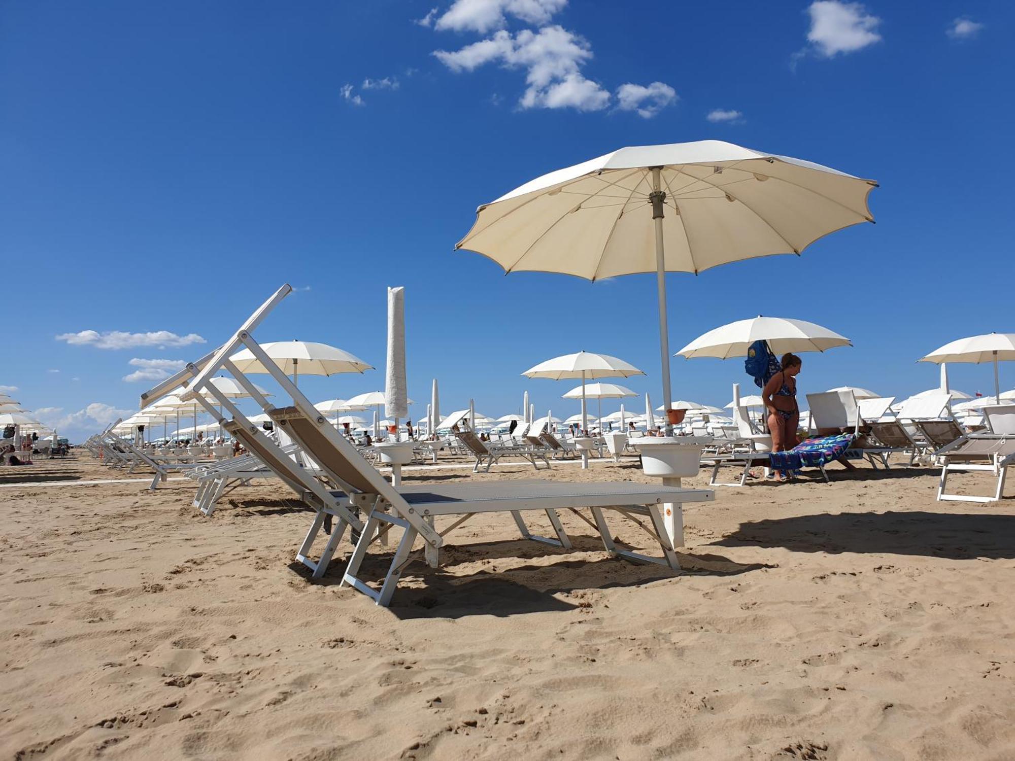 Hotel Kim Rimini Bagian luar foto